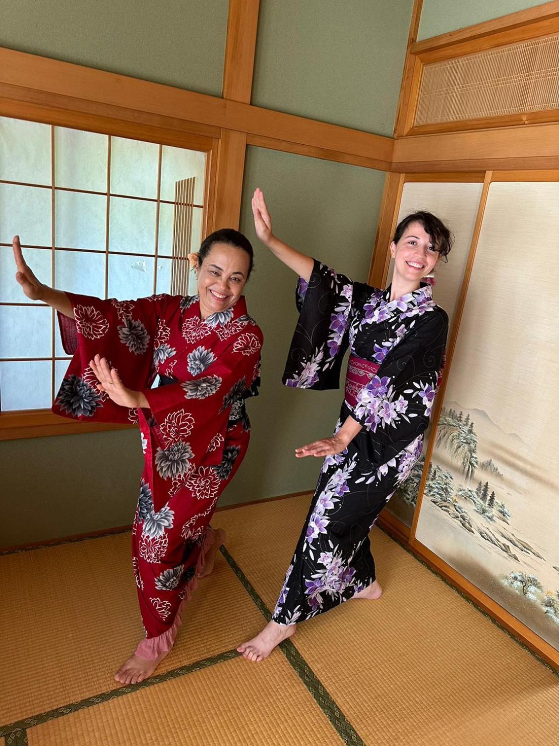 青森伝統芸能を楽しめる繭子の宿 ฮาชิโนเฮะ ภายนอก รูปภาพ